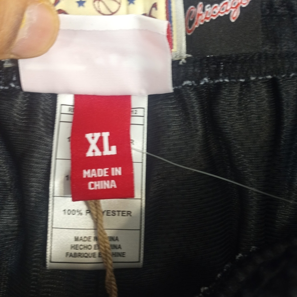 Mitchell & Ness Black and Gold Chicago Script Athletic Shorts size XL NWT - Picture 5 of 9